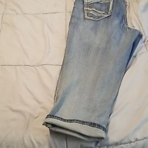 Size 15/16 washed denim capris